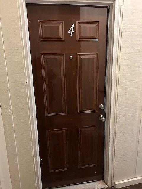 1st image of 313 E Washington St APT 4