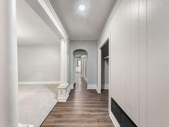4th image of 173 Brehl Ave