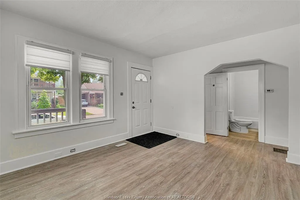 2 bed, $1,650 — Photo 3