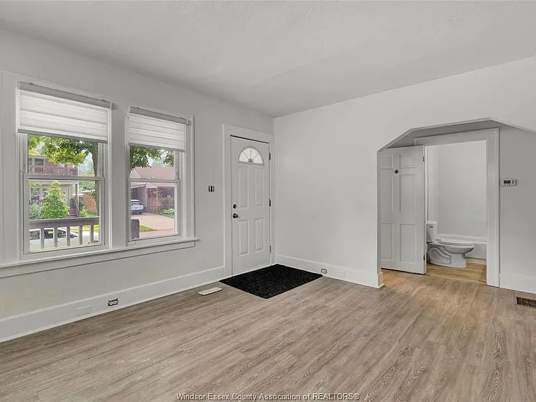 844 Ellrose Ave #842 — Photo 3