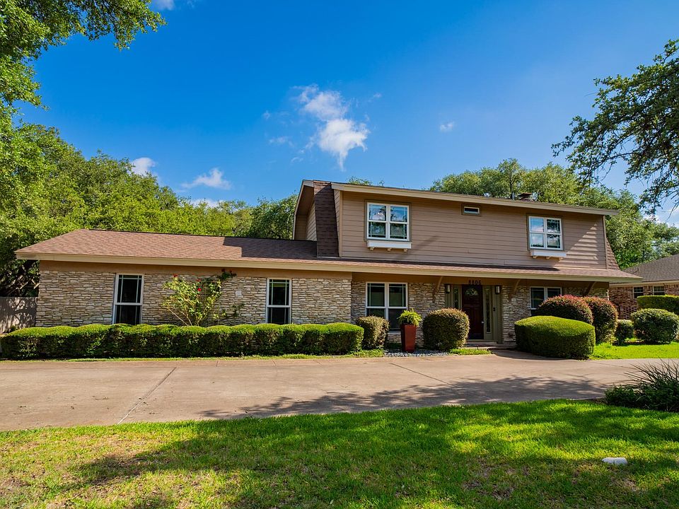 1st image of 8806 Balcones Club Dr