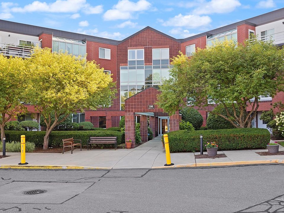 1st image of 345 Place Ln Unit 345