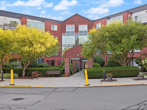 345 Place Ln Unit 345, Woburn, MA 01801