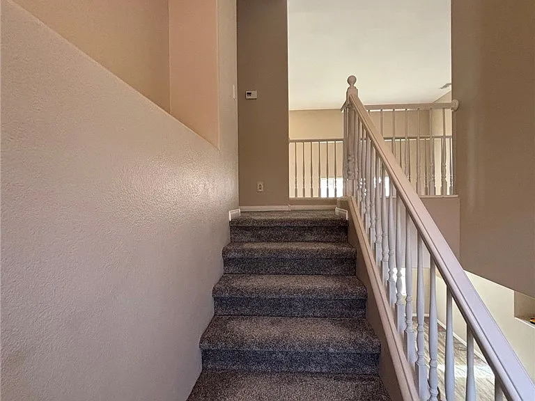 8585 Ebony Hills Way — Photo 20