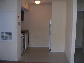 5th image of 4916 Zenith St APT 325