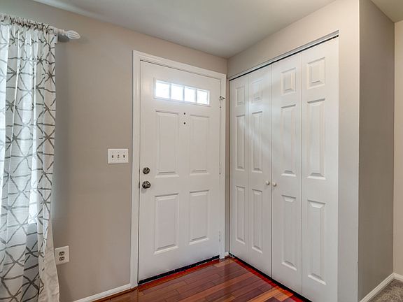3rd image of 6 Quincy Ct