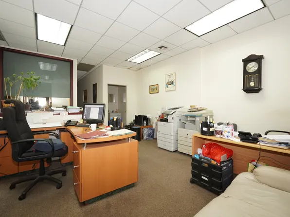 2500 65th Street image 4 of 18