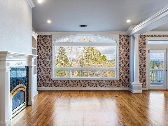 5th image of 665 Royal Oak Ct