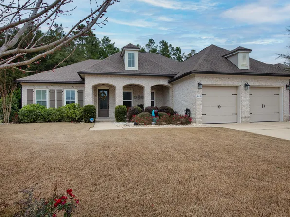 446 Meadow Lake Dr, Freeport, FL 32439