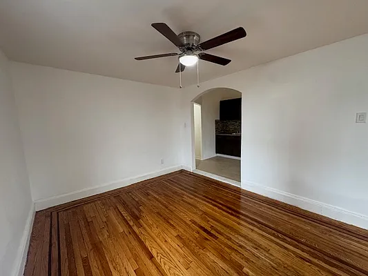 Rented by Evergreen Realty & Investments | media 10