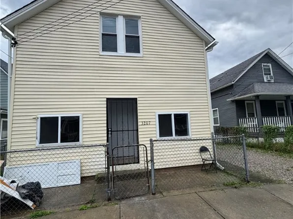 3207 W 44th St, Cleveland, OH 44109