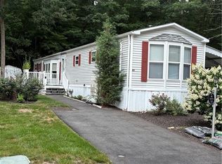89 Sherwood Valley Ln, Coventry, RI 02816