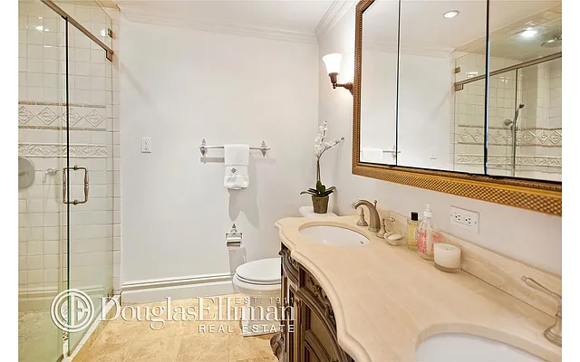 Rented by Douglas Elliman | media 24
