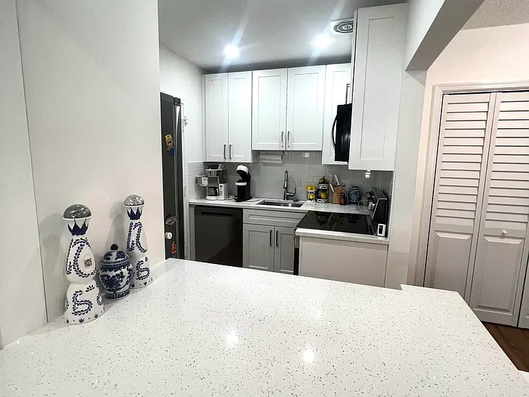 2261 NE 67th St #1831 — Photo 5