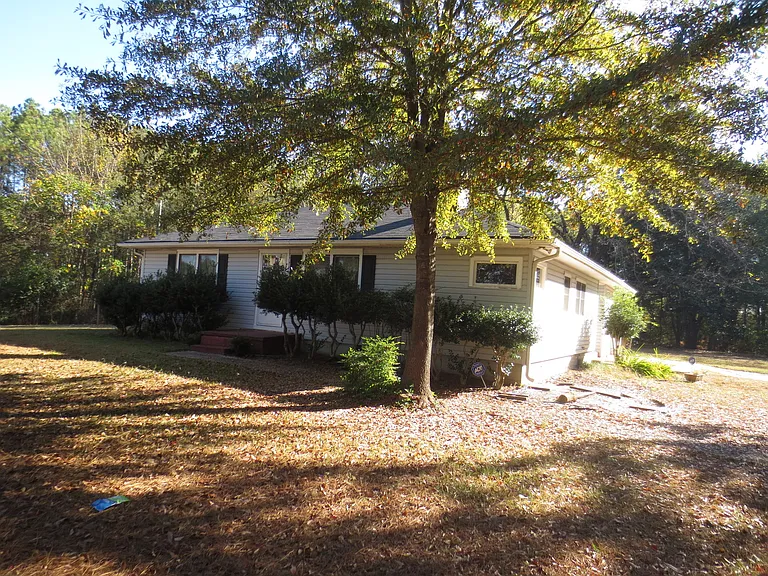 1799 Powder Springs Rd SW — Photo 3