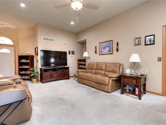 4th image of 1781 Shannon Dr