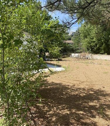 3rd image of 2990 Pleasant Valley Dr
