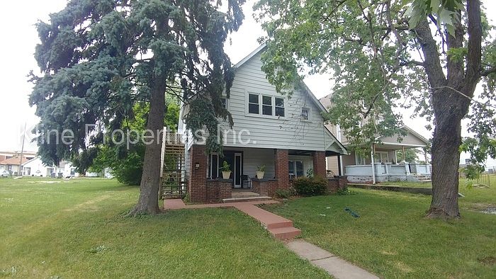 1st image of 1418 E Bradbury Ave #2