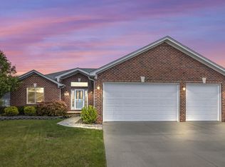 20336 Paddock Ct, Macomb, MI 48042