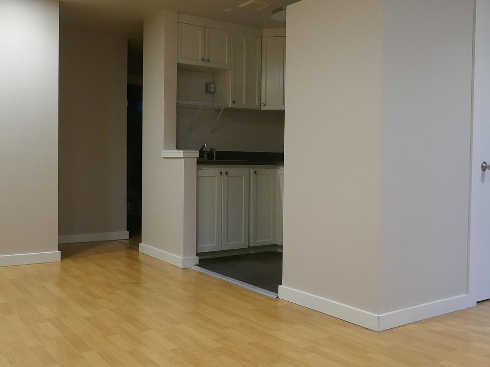 2nd image of 224 14th Ave E #4