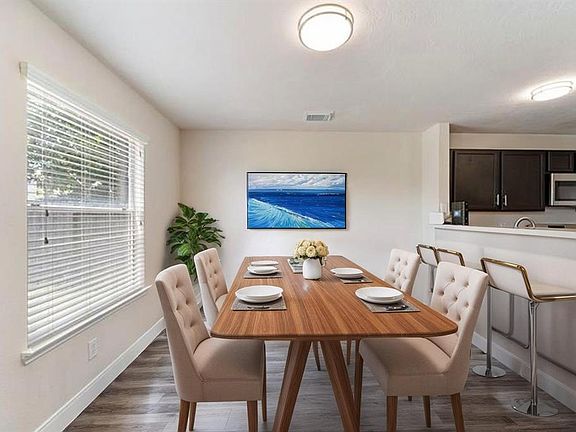 5th image of 17303 Davenway Drive