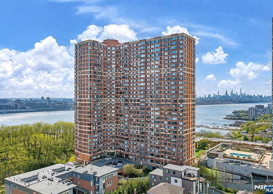 1st image of 100 Old Palisade Rd APT 2311