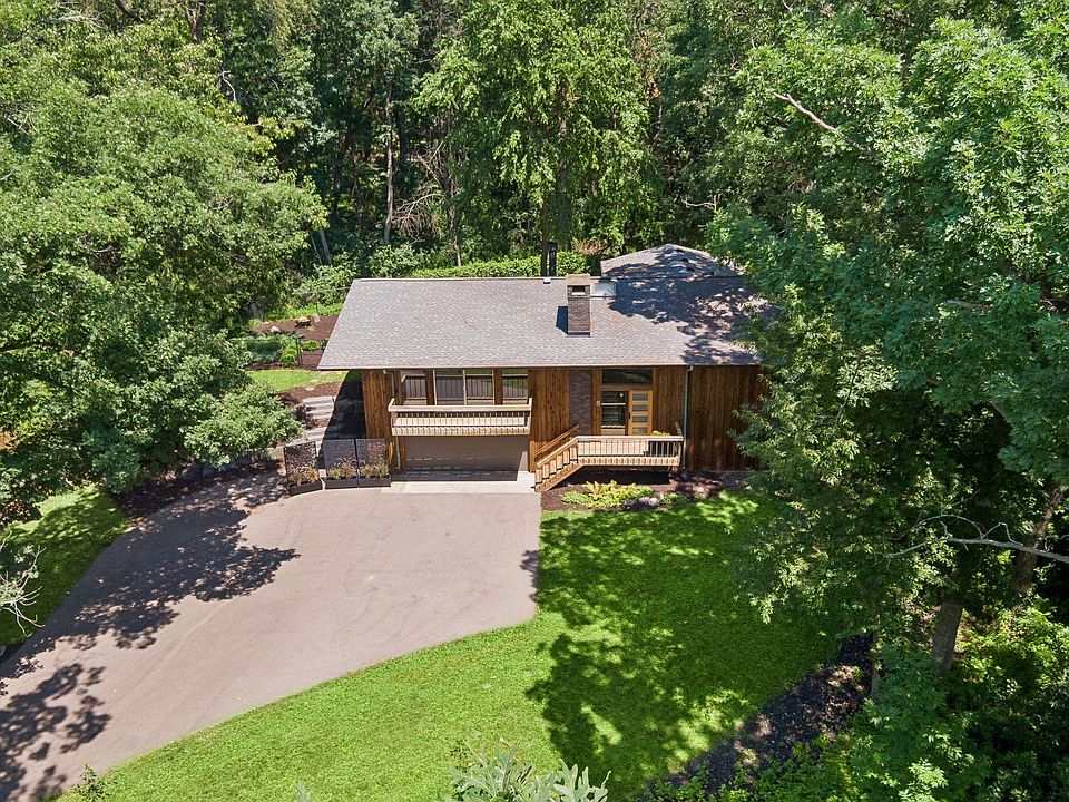 1st image of 8 Sandpiper Ln