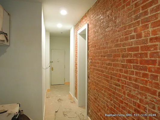 Rented by Bohemia Realty Group | media 18