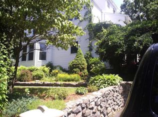 16 Crockers Ln, West Roxbury, MA 02132