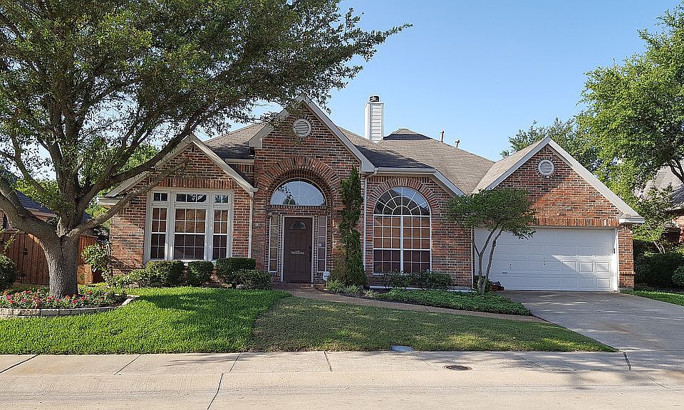 Front View of Home