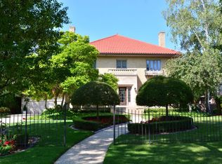 3347 N Lake Dr, Milwaukee, WI 53211