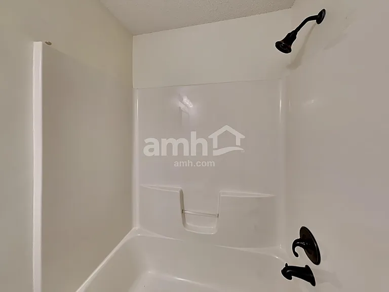 131 Hidden Creek Dr — Photo 17