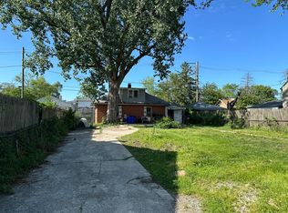 115 W 155th St, Harvey, IL 60426