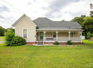 212 Main St N, Clover, SC 29710
