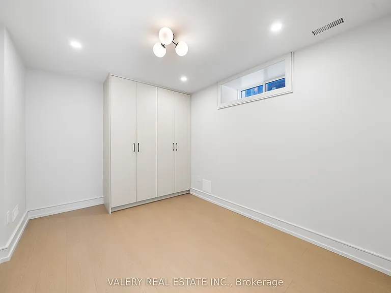 131 Dovercourt Rd #1 — Photo 6
