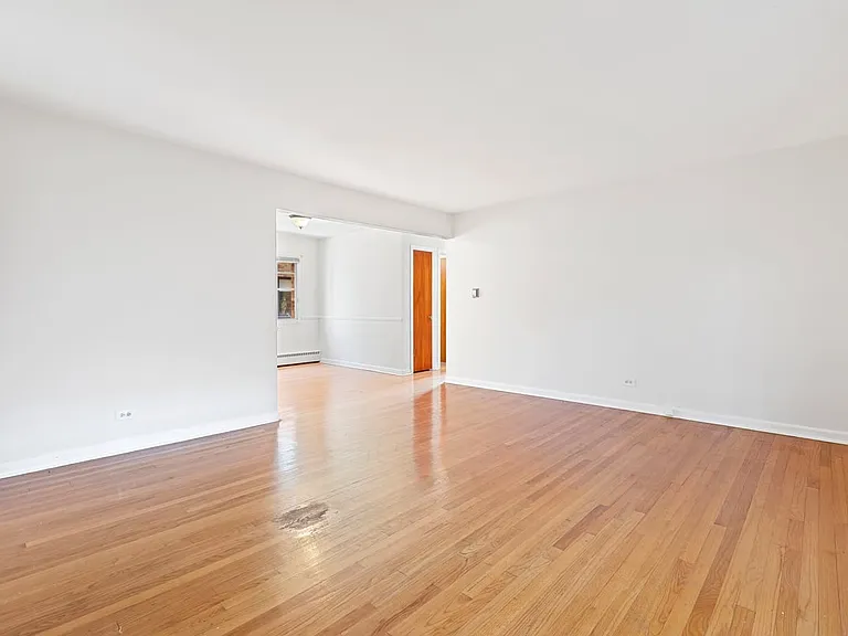1539 Monroe Ave #1 — Photo 3
