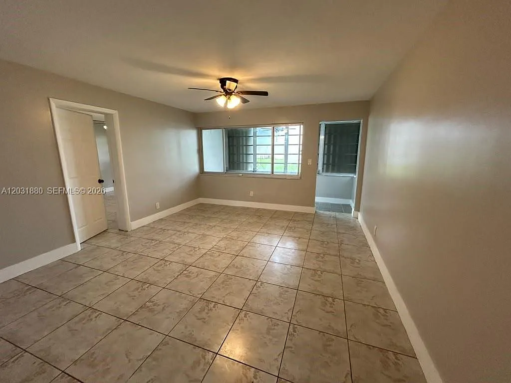 Sixth Horizons Condo — Photo 2
