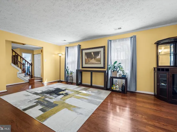 3527 Smokethorn Ct, Waldorf, MD 20602