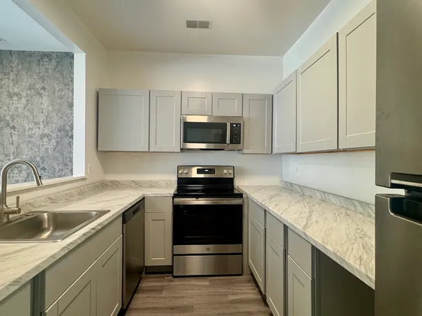 14 E Chase St Unit 203, Baltimore, MD 21202