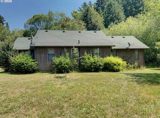 98368 Bridge Ln, Myrtle Point, OR 97458