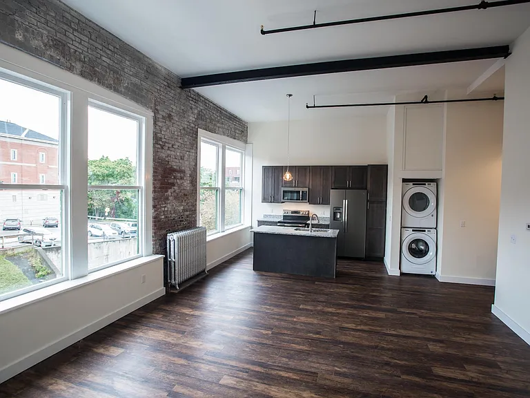29 Franklin St #3B — Photo 4