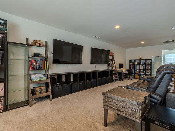 5th image of 4065 Cool Oaks Dr