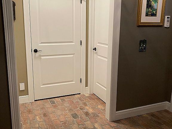Entry way 
