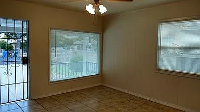 3 bed, 1030 sqft, $3,195 — Photo 4