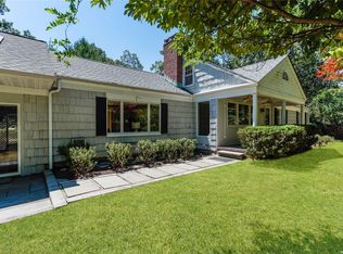 6 Mount Grey Rd, Stony Brook, NY 11790