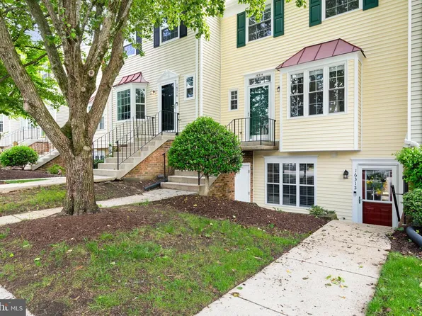 16312 Taconic Cir, Dumfries, VA 22025