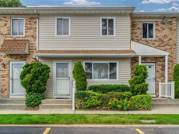 1595 N Central Avenue #29CO, Valley Stream, NY 11580