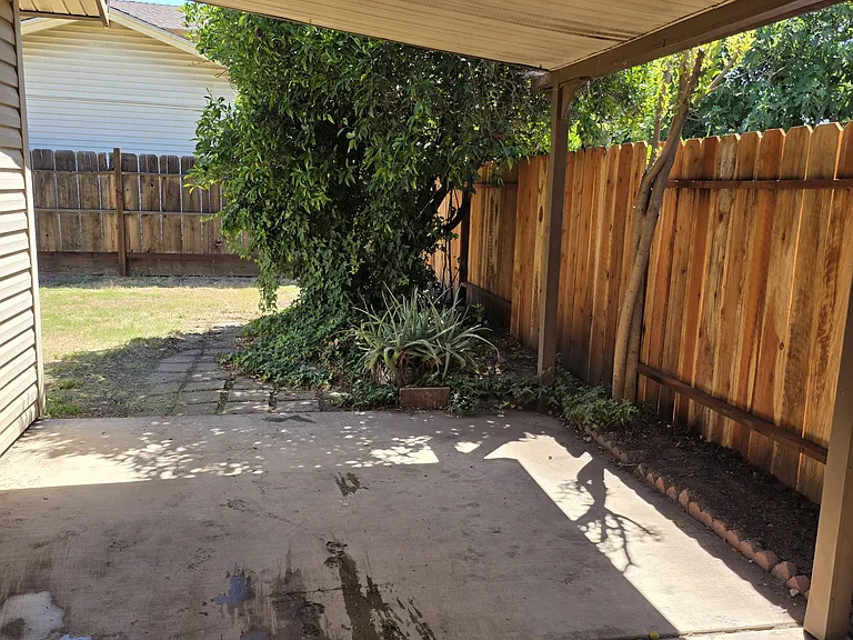 2810 Chauncy Cir — Photo 18