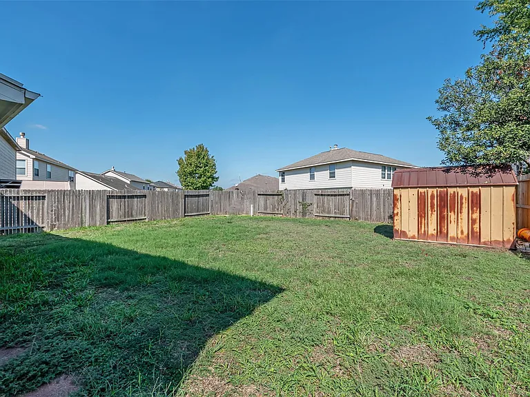20926 Kenna Cove Ln — Photo 48