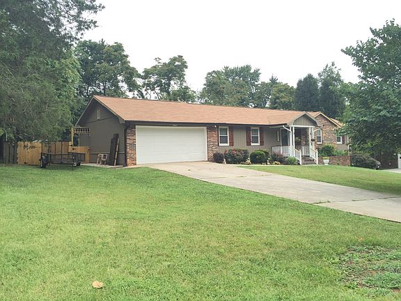2nd image of 11309 Silver Springs Dr